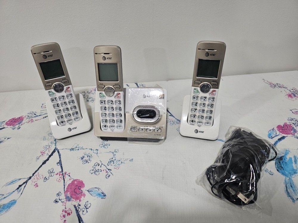 AT&T 3-Handset Cordless Phone with Answering System & Extra-large Backlit Keys