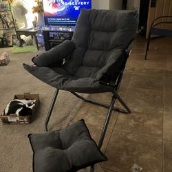 Folding Chair And Ottoman