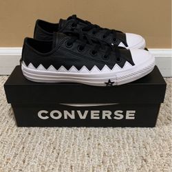 Women’s Converse Size 5.5