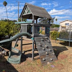 Free Swingset
