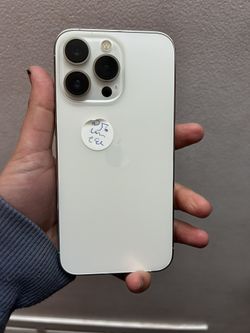 iphone 13 Pro 256gb  unlocked sold with store warranty 