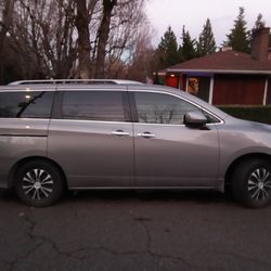 2011 Nissan Quest