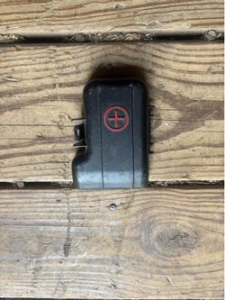 2012-2025 Hyundai Azera positive battery cover