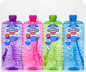 Brand New set of 4 Fubbles 64 fl oz Bubble Solution Bottles 4 pack