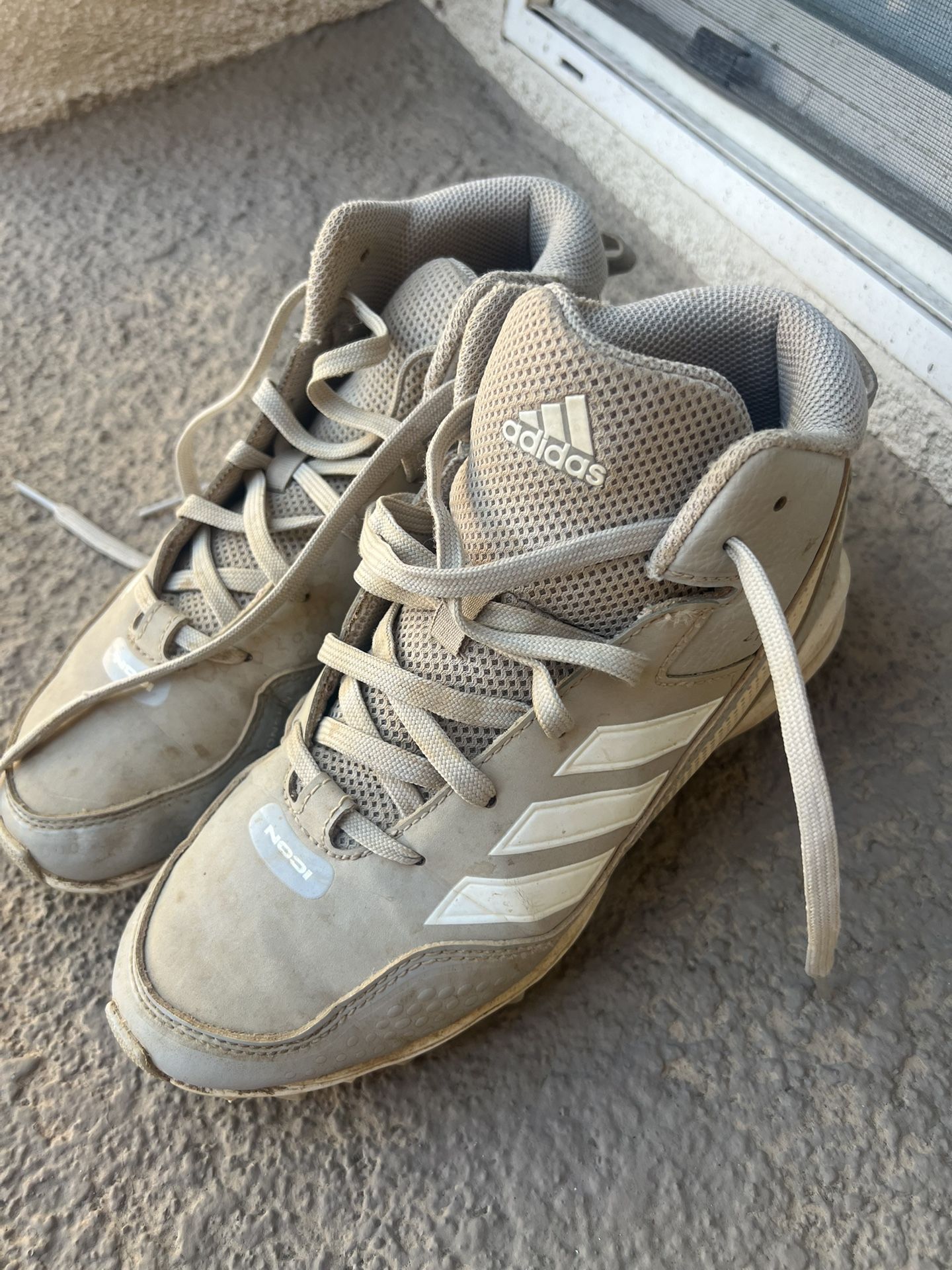 Youth Baseball/softball Cleats