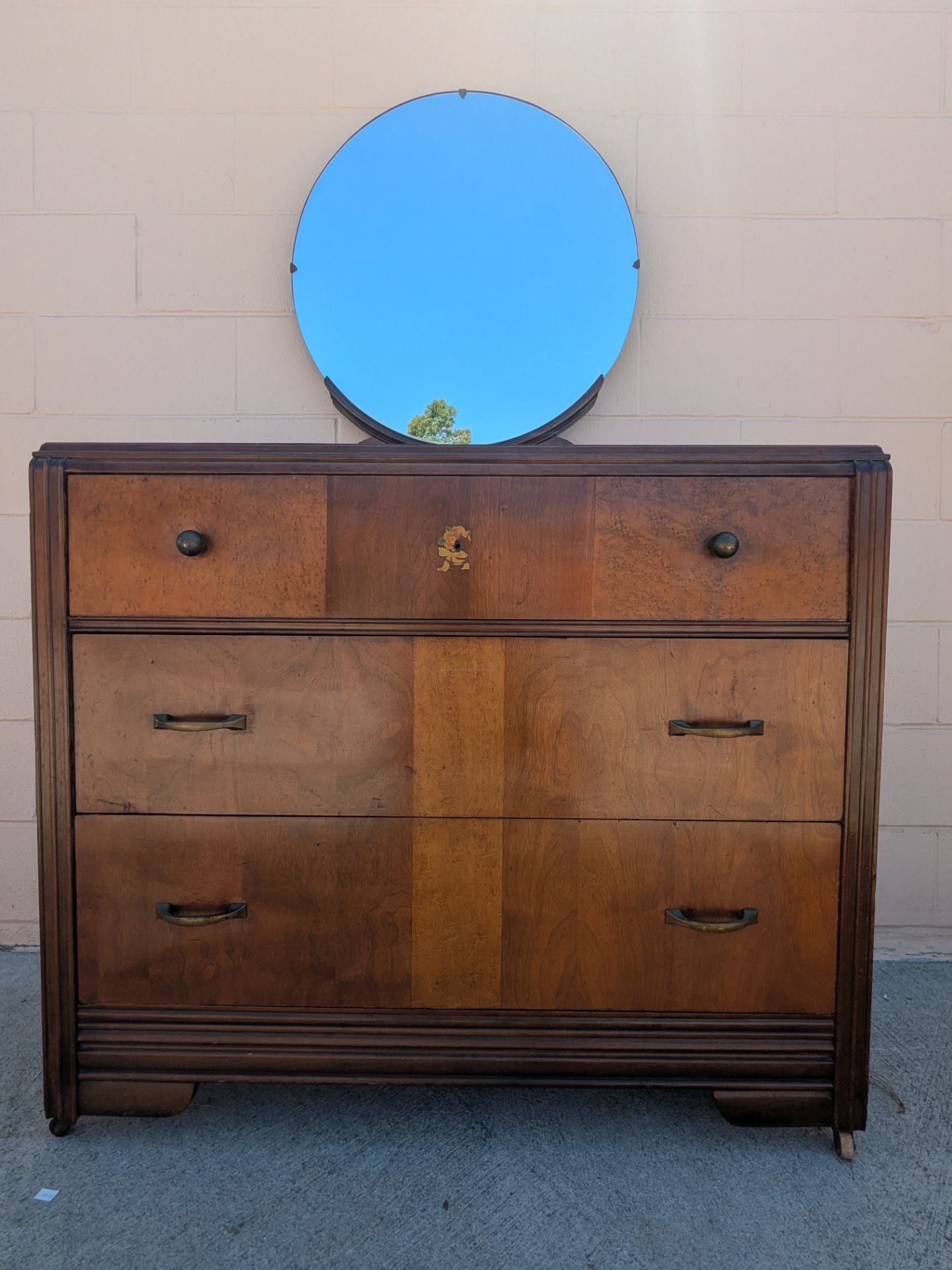 Vintage dresser