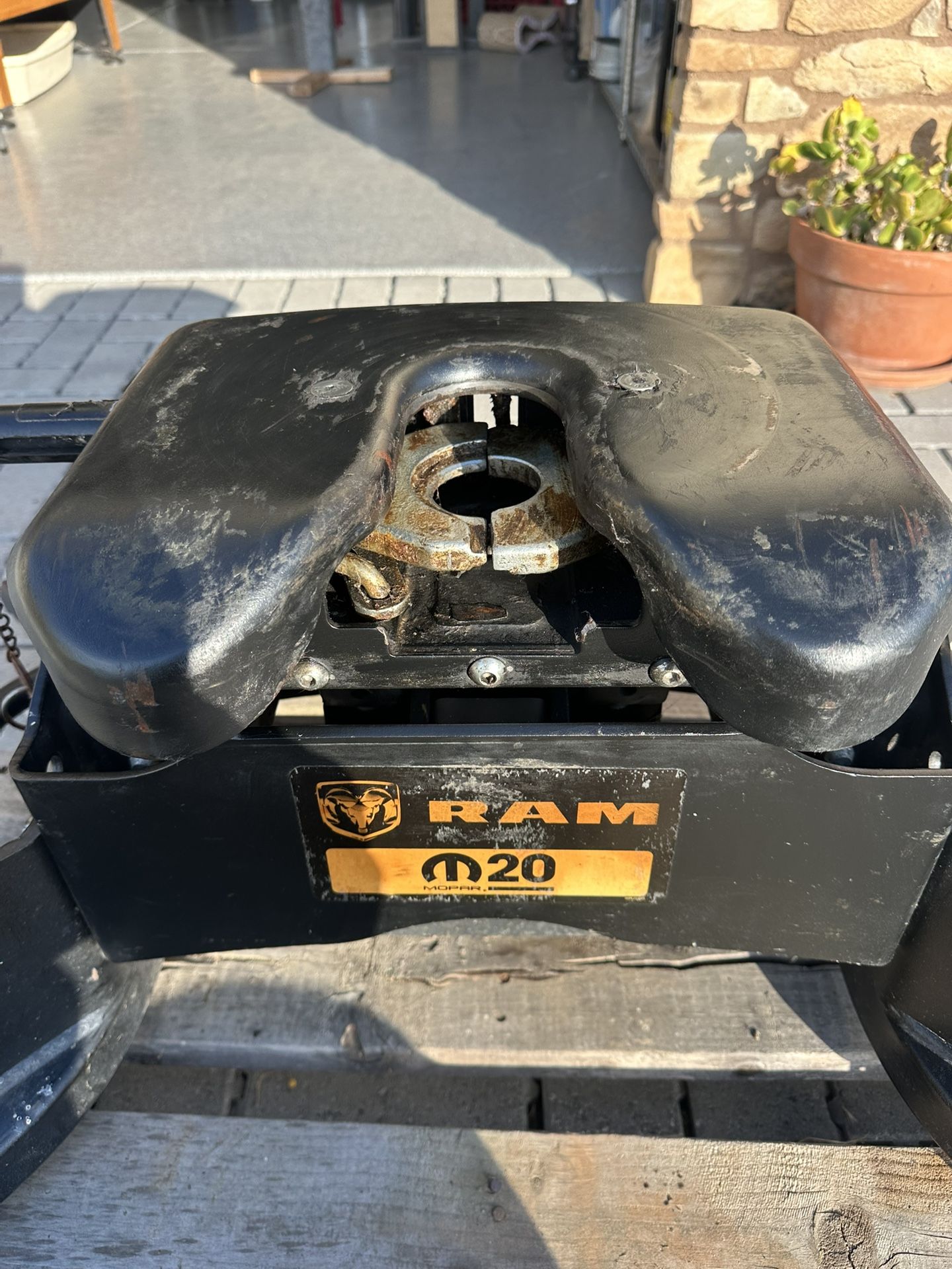Ram M20 5th Wheel Hitch