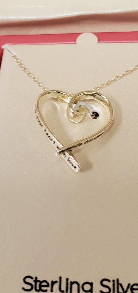 Footnotes Sterling Silver "Friends/Eleanor Roosevelt” Necklace & Heart Pendant