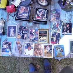 Baseball/Basketball/Football Cards