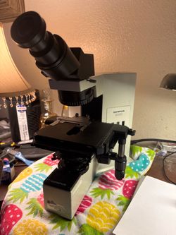 Olympus BX40 Microscope w 2 Objectives