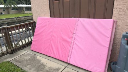 Z Athletic 4" Thick Folding Landing Gymnastics Crash Mat - Pink (47"x72")