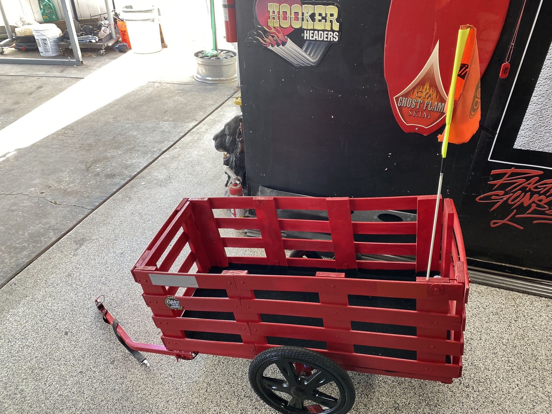 Dog trailer for bicycle for Sale in Highland, CA OfferUp