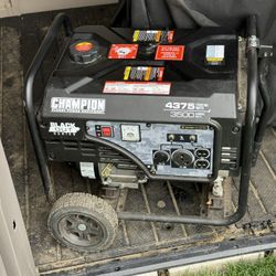 Champion Blackout Series 4375/3500 Generator