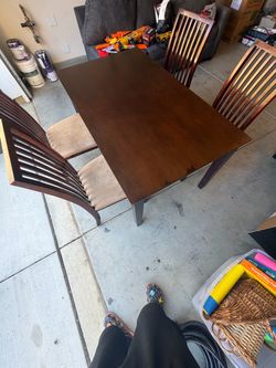 Dark Wood Dinning Table