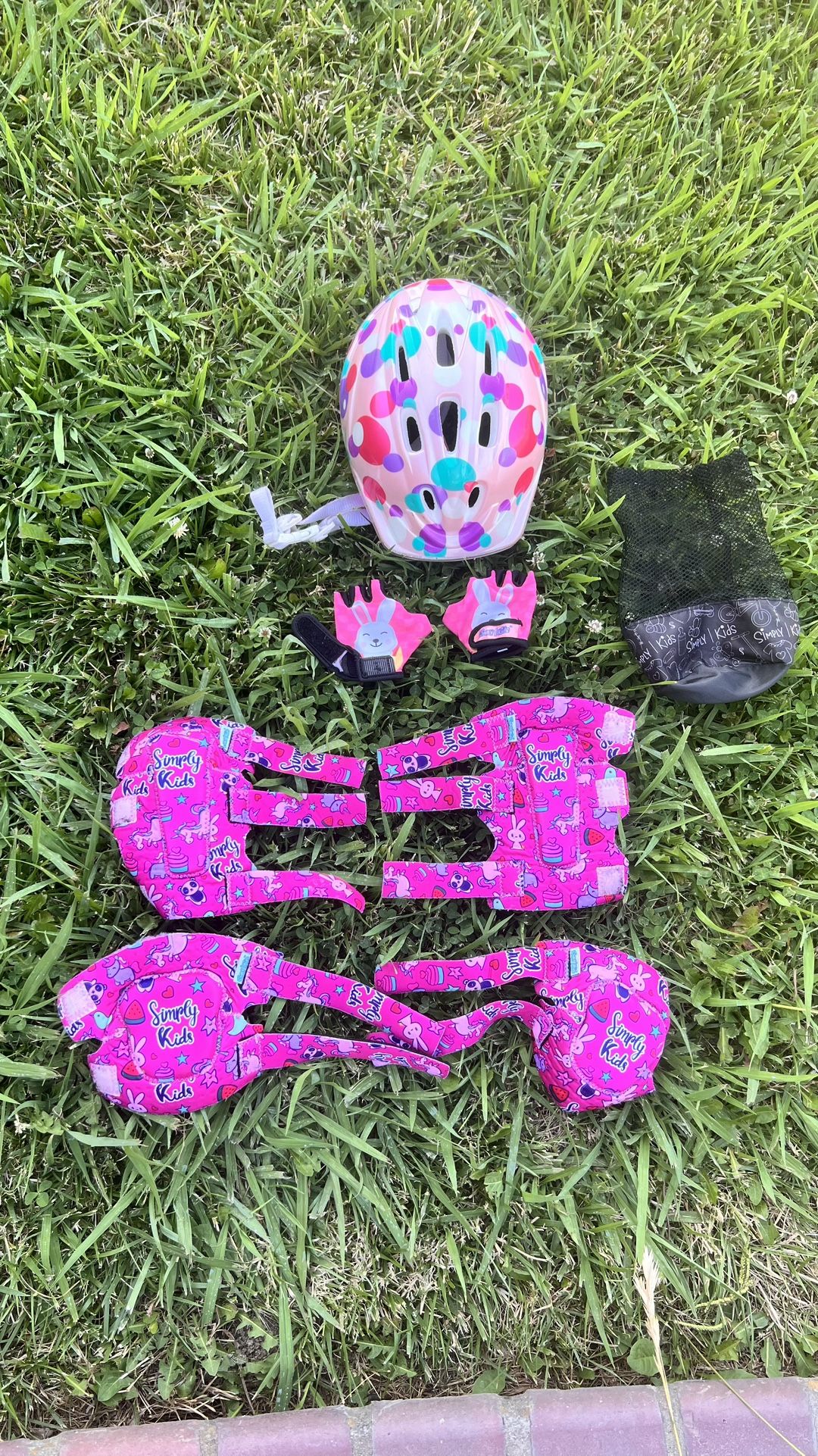 Toddler Bike Safety Set – Schwinn Helmet + Knee/Elbow Pads & Gloves –