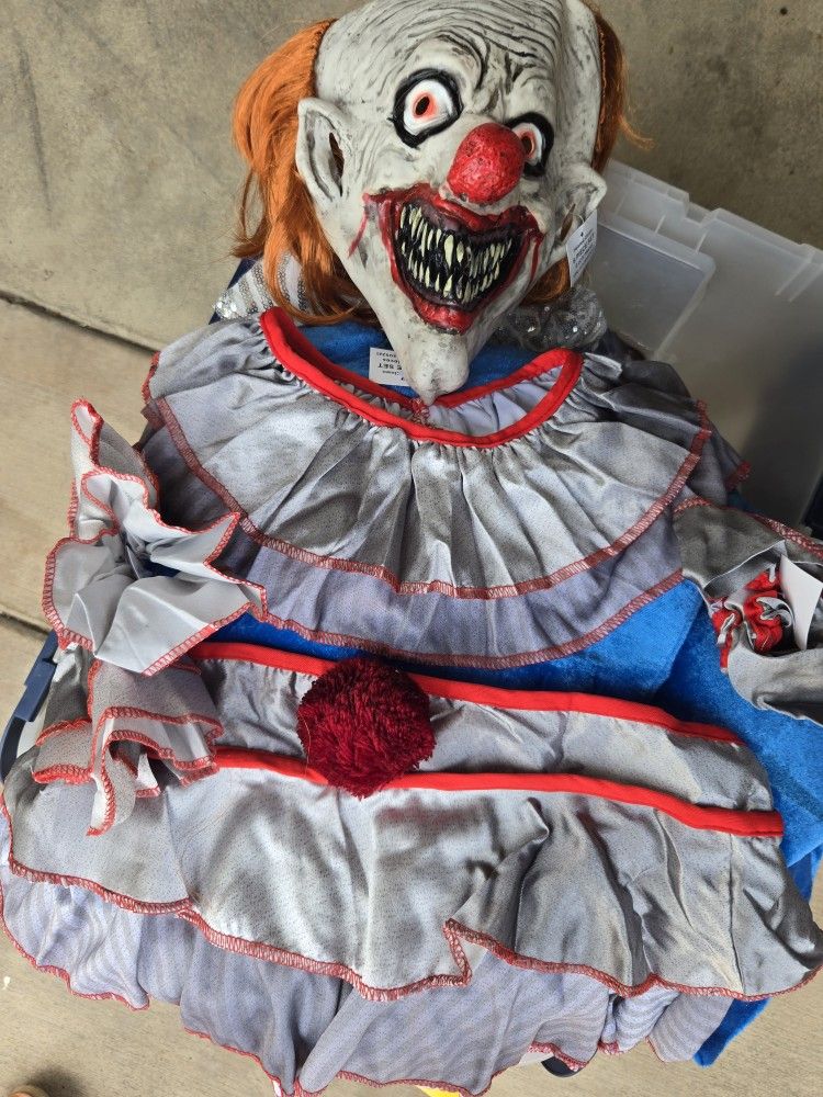 Twisted Clown Scary IT halloween Costume pennywise New kid size medium 8-10