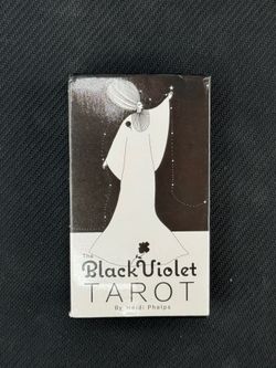Tarot Cards : Black Violet