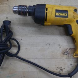 Dewalt Hammer Drill Corded DW511 pre owned 878699-1