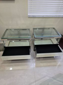 Set of 2 Modern Glass & Chrome Nightstands – El Dorado Furniture
