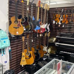 Guitars And More Christmas Sale!