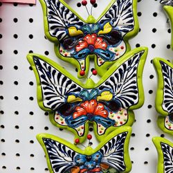 ✨🦋Talavera Set Of 3 Butterflies🦋✨Available Only @ Casa Artesanal Your #1 Pottery Store 😉