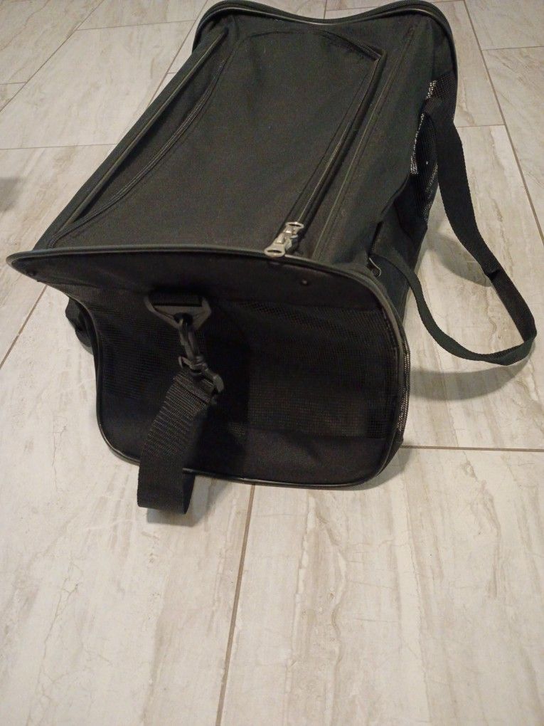 Dog /Cat Carrier