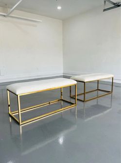 Selling a set o Separate of 2 luxury benches Modern and Elegant