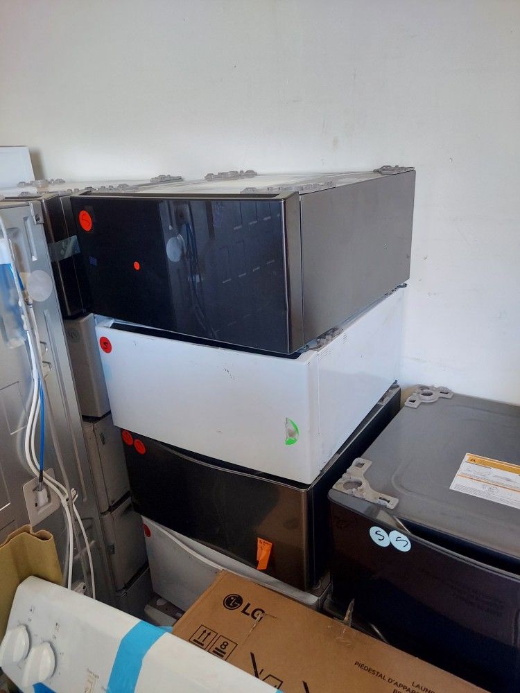 LG/ GE Pedestals
