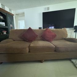 Couch/Sofa