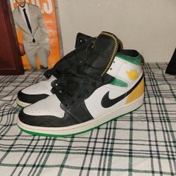 Jordan 1 Green And Gold Size 8.5