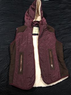 Women’s puffer vest