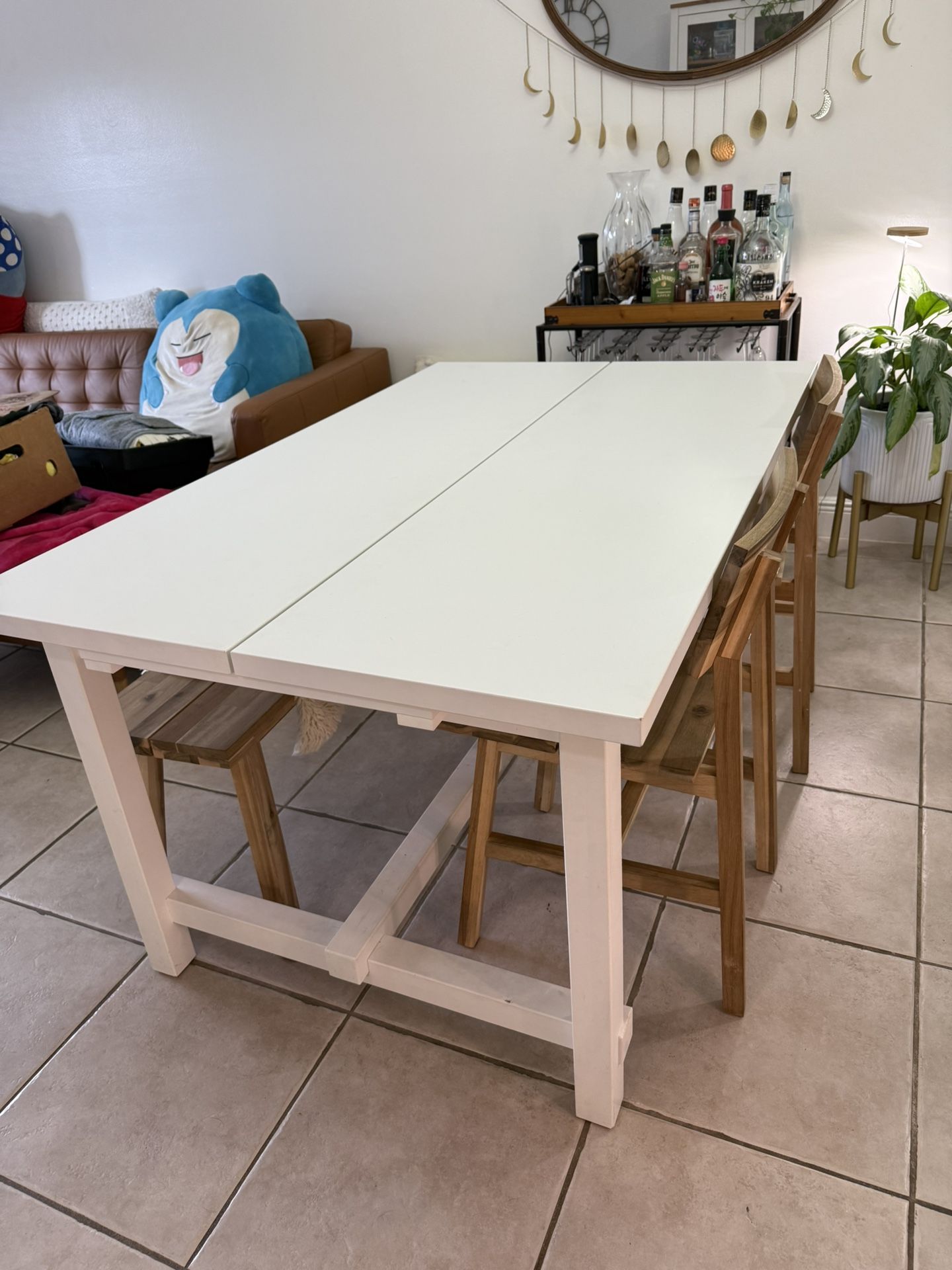 Extendable Dining Table – White (Discontinued Color)