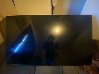 58 inch tv Roku like brand new