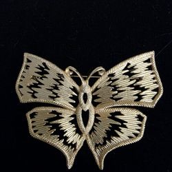 Christian Dior Large Gold Tone Butterfly Brooch (A131)