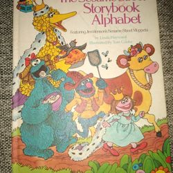 Sesame Street, Does Sesame Street Story Book Alphabet, Featuring Jim Henson's Sesame Street Muppets Copyright 1980