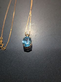 Swiss Blue topaz pendant 14kt and chain