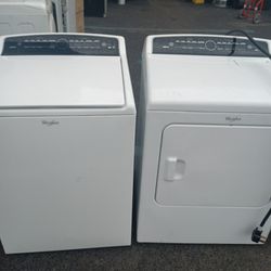 Super Clean Whirlpool Electric Washer And Dryer Set