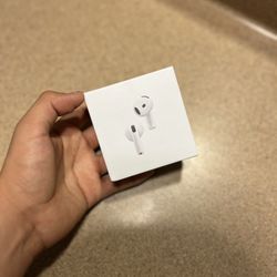 AirPod Gen 4
