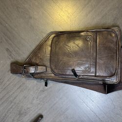 Men’s Leather Crossbody Bag