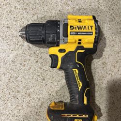 DeWalt Atomic brushless drill