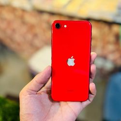 iPhone SE Unlocked With Warranty 