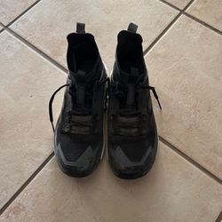 Women’s Hiking Shoes Size 7.5