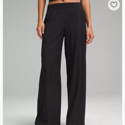 Lululemon Black Swift Wide Leg Mid Rise Pant Size 6
