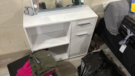 White Vanity No Mirror