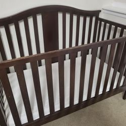  Graco Crib