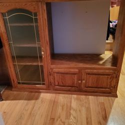 TV STAND / CURIO CABINET