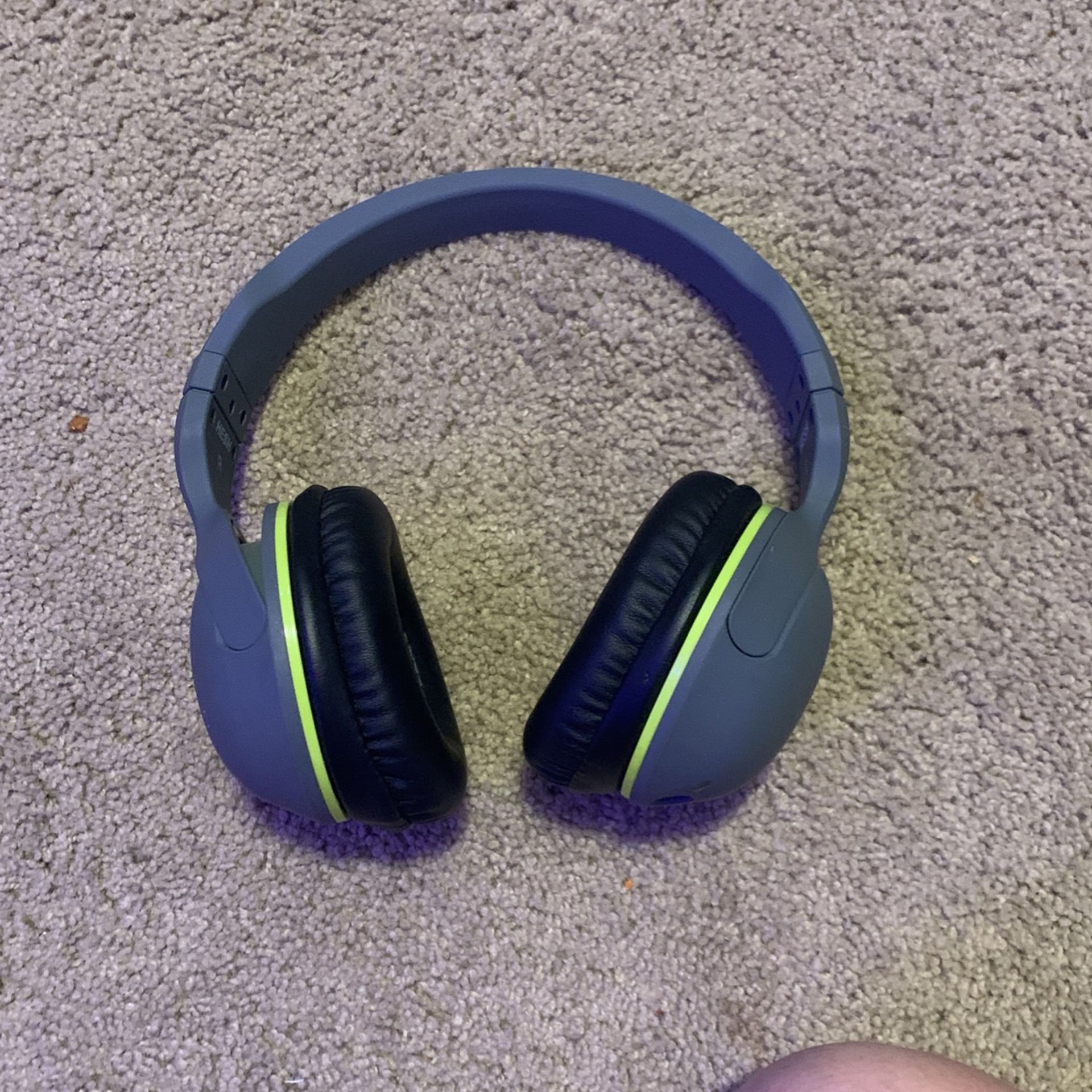 Skullcandy headphones not wireless