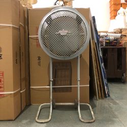 1950 Westinghouse antique adjustable floor fan run great, Must pick up cash only👍