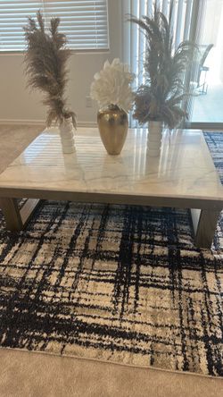 Ashley‘s coffee tables three-piece Ashley’s coffee tables three-piece
