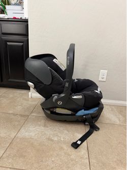 Cybex Platinum Infant Car Seat with Base